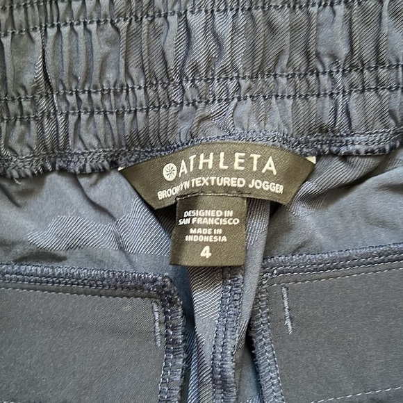 Athleta Brooklyn Textured Camo Joggers - Picture 3 of 10